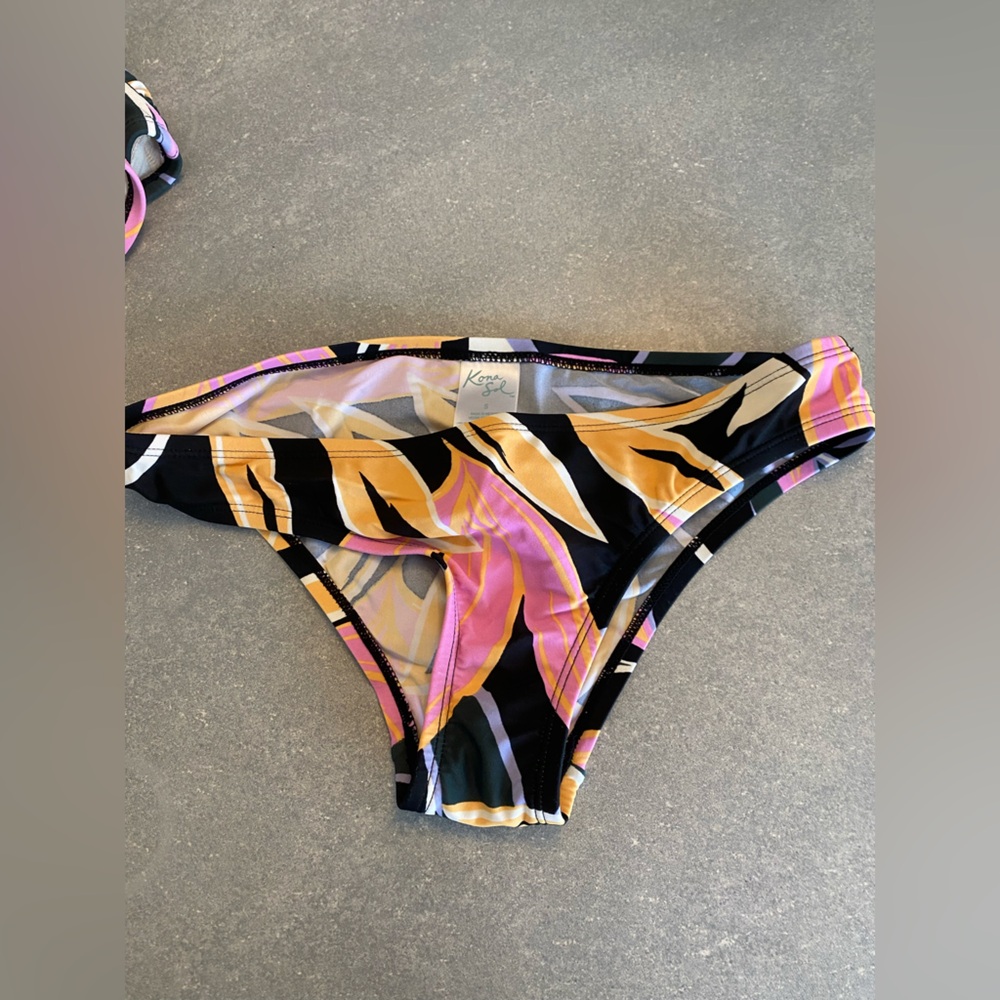Kona Sol - Target swim bottoms - small
